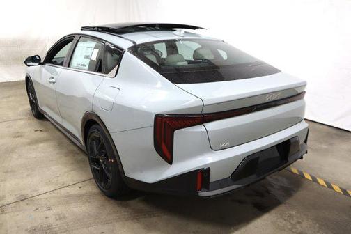 2025 Kia K4 GT-Line Turbo
