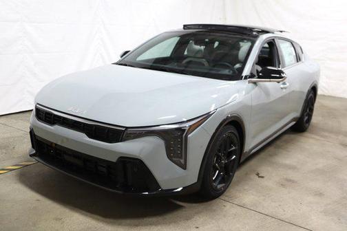 2025 Kia K4 GT-Line Turbo