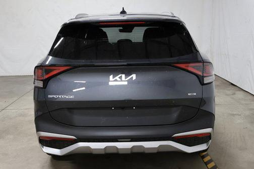 2025 Kia Sportage Hybrid EX
