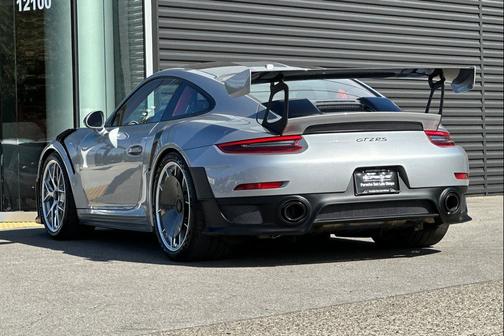 2018 Porsche 911 GT2 RS