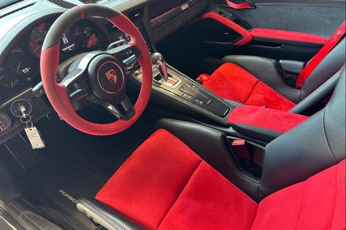 2018 Porsche 911 GT2 RS