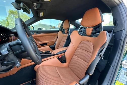 2024 Porsche 911 S/T