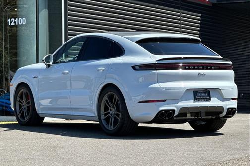 2025 Porsche Cayenne Turbo