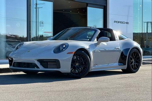 2022 Porsche 911 Targa 4 GTS