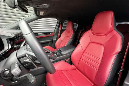 2024 Porsche Cayenne Turbo GT
