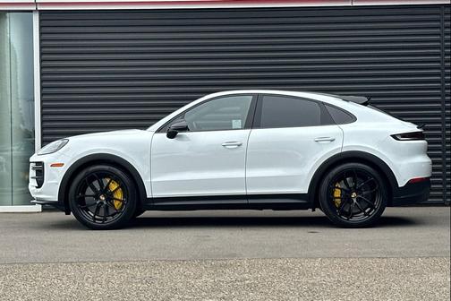 2024 Porsche Cayenne Turbo GT