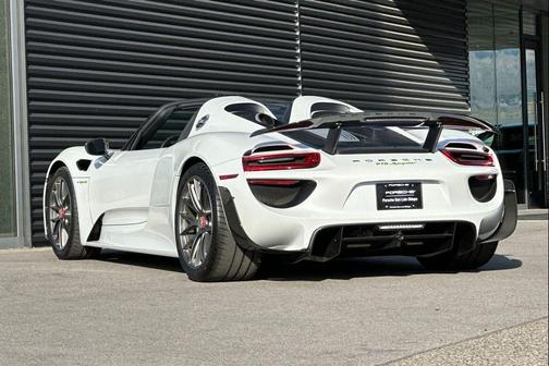 2015 Porsche 918 Spyder 