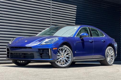 2024 Porsche Panamera 4