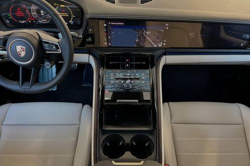 2024 Porsche Panamera 4