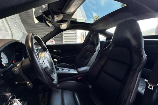 2016 Porsche 911 Carrera GTS