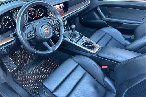 2022 Porsche 911 Carrera