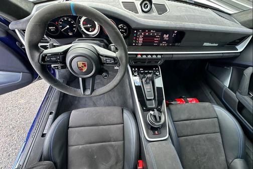 2024 Porsche 911 Dakar