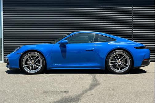 2025 Porsche 911 Carrera