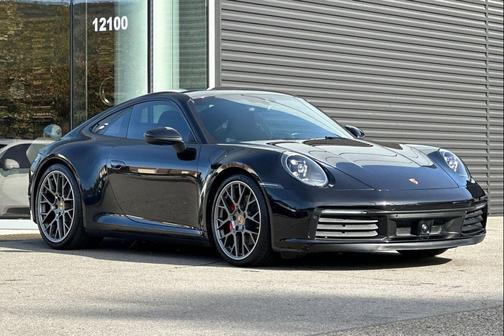 2020 Porsche 911 Carrera 4S