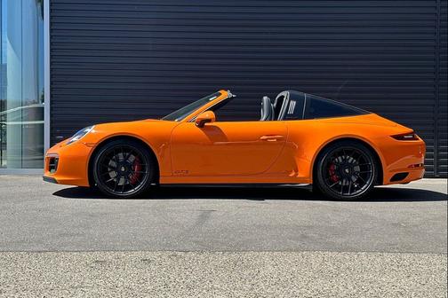 2018 Porsche 911 Targa 4 GTS