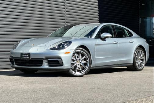 2019 Porsche Panamera 4
