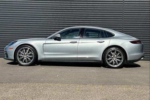 2019 Porsche Panamera 4
