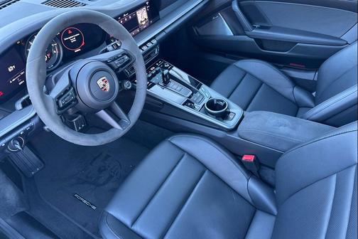 2023 Porsche 911 Carrera