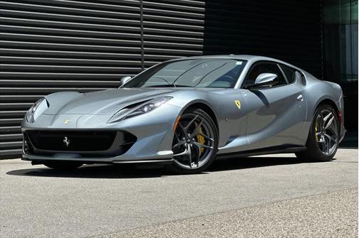 2019 Ferrari 812 Superfast Base