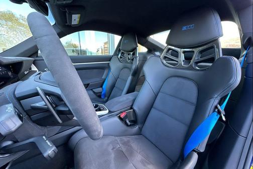 2023 Porsche 911 Dakar