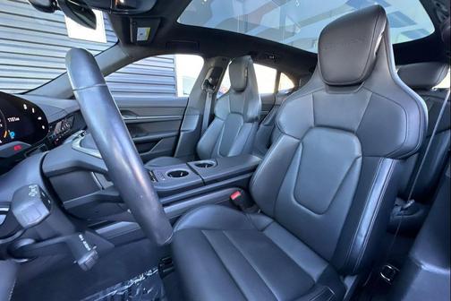 2024 Porsche Taycan Turbo S