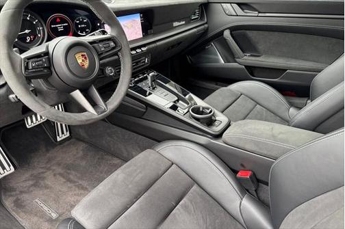 2024 Porsche 911 Carrera GTS