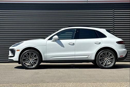 2025 Porsche Macan 