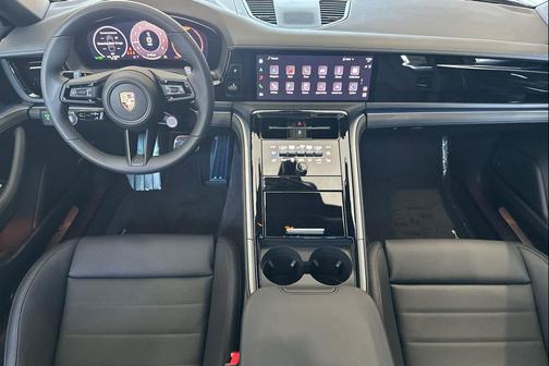 2025 Porsche Panamera RWD