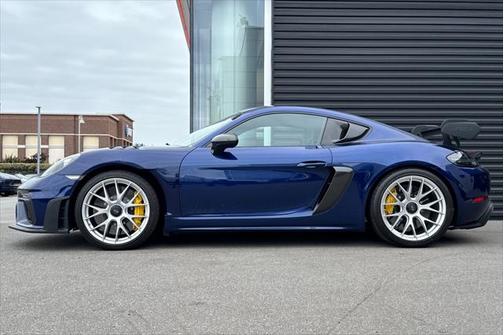 2023 Porsche 718 Cayman GT4 RS