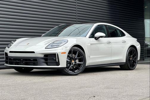 2026 Porsche Panamera 