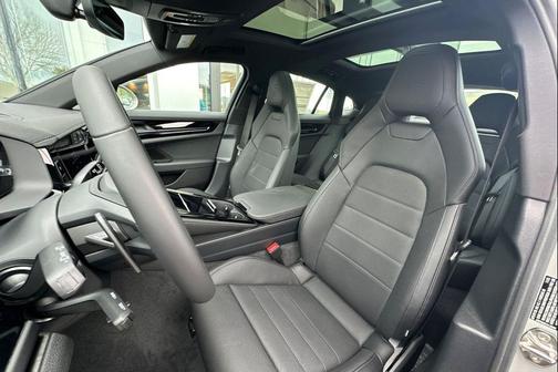 2026 Porsche Panamera 