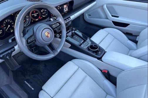 2022 Porsche 911 Carrera GTS