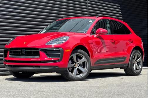 2025 Porsche Macan Base