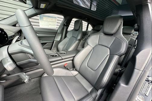 2026 Porsche Taycan 4S