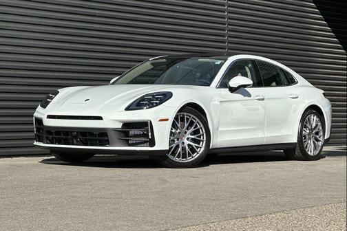 2026 Porsche Panamera 