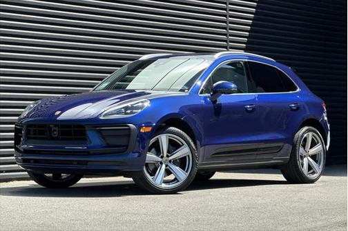 2025 Porsche Macan Base
