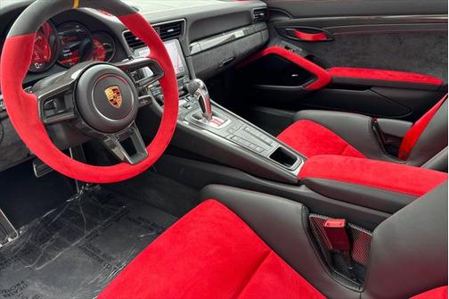 2018 Porsche 911 GT2 RS