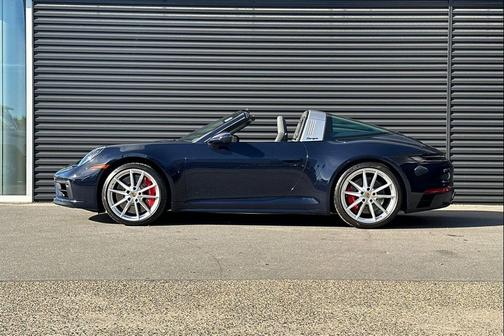 2024 Porsche 911 Targa 4 GTS
