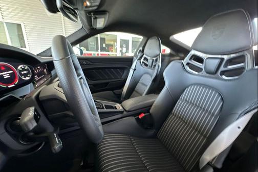 2024 Porsche 911 S/T