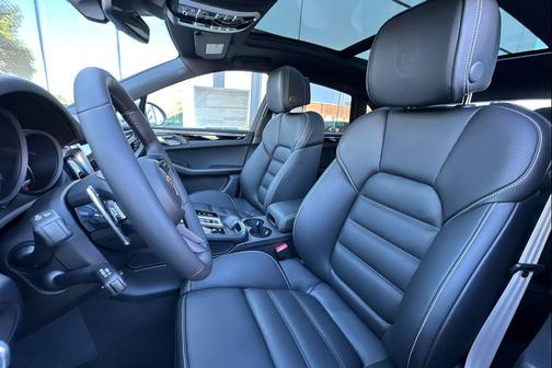 2026 Porsche Macan T