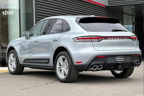 2026 Porsche Macan AWD