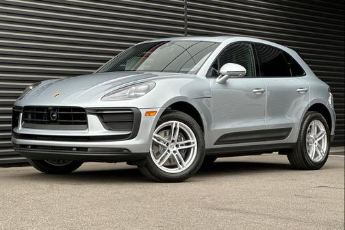 2026 Porsche Macan AWD