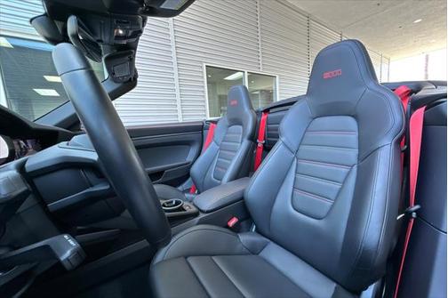2023 Porsche 911 Carrera 4 GTS