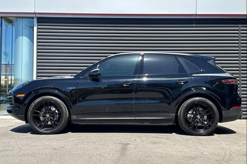 2020 Porsche Cayenne E-Hybrid