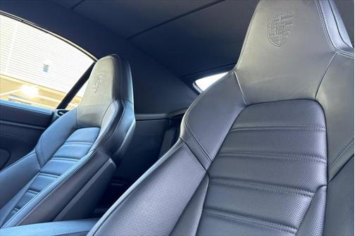 2023 Porsche 911 Carrera GTS