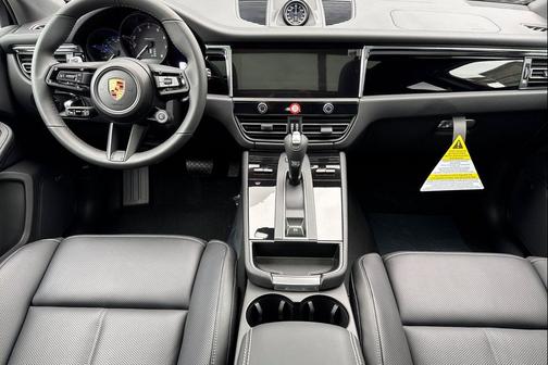 2025 Porsche Macan T