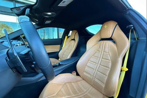 2019 Ferrari 812 Superfast Base