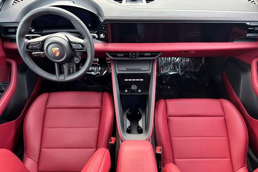 2024 Porsche Macan 4