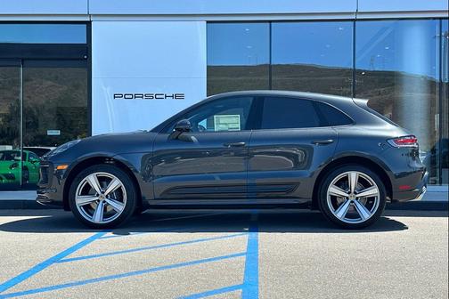 2025 Porsche Macan T