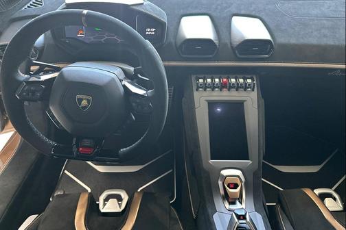 2024 Lamborghini Huracan STO Coupe